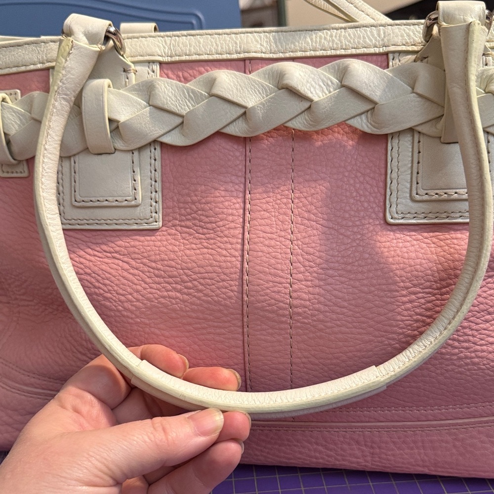 Coach 2008 Baby Pink and White Hampton - Picture 7 of 13